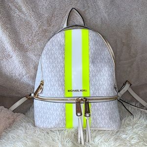 🟡 Michael Kors rhea zip backpack 🟡